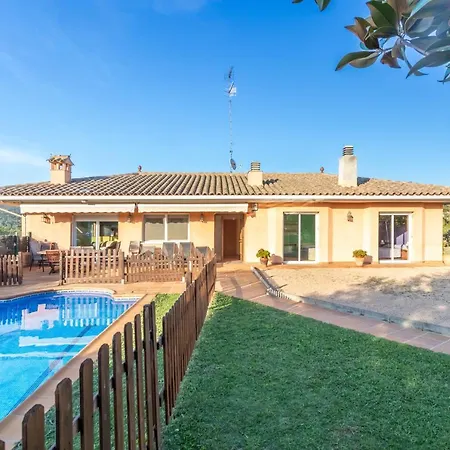 Casa Con Piscina Nyaraló *